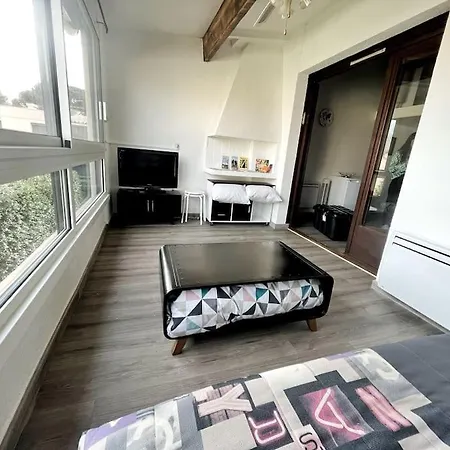 Cosy Studio Le Cannot - Piscine - Parking Apartment